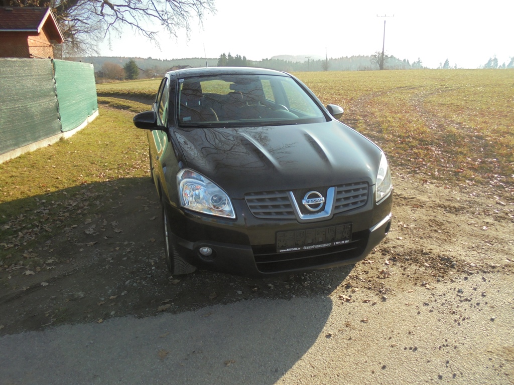 Nissan Qashqai 1,6i 84kw 1x maj.tempo.tažné,aut.klima,fešák